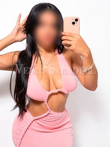 lisa-dominicana-delgada